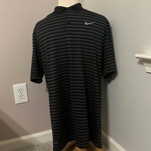 Nikie Dri-fit Golf shirt adult medium